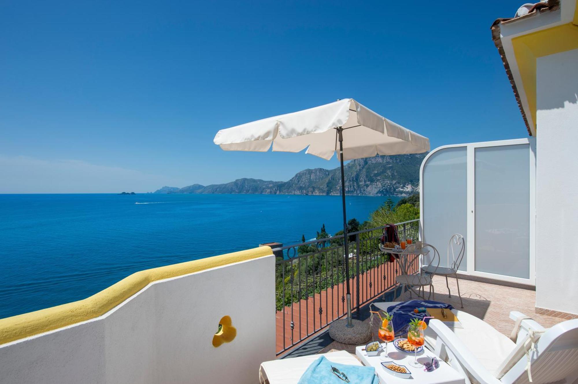 Apartament Casa Olga, Un Affaccio Sul Mare !! Praiano Zewnętrze zdjęcie